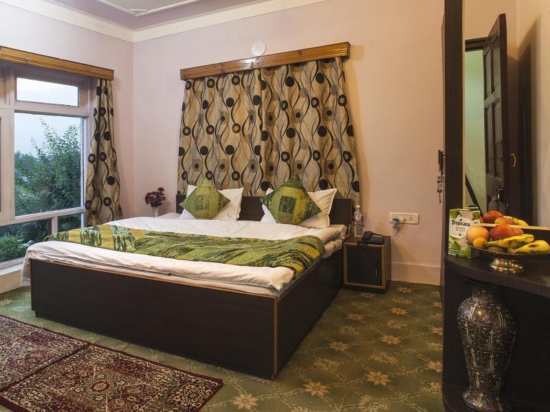 Sheesha Residency Hotel Srinagar  Bagian luar foto